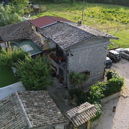 Bed and Breakfast Casale Dei Ricordi Arce Екстер'єр фото