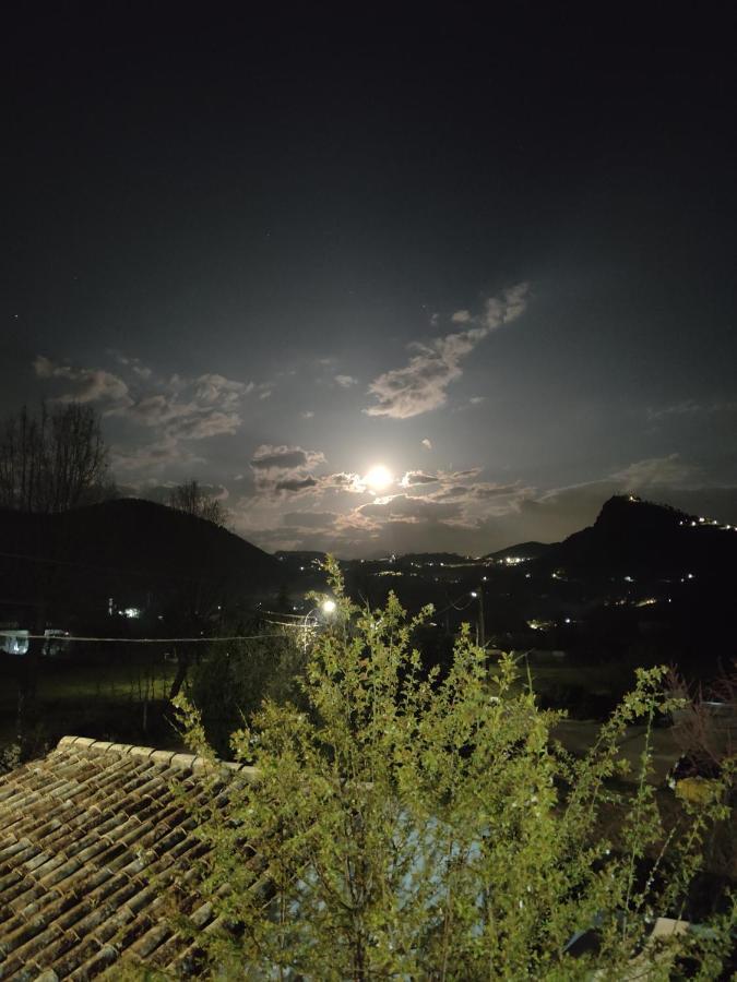 Bed and Breakfast Casale Dei Ricordi Arce Екстер'єр фото
