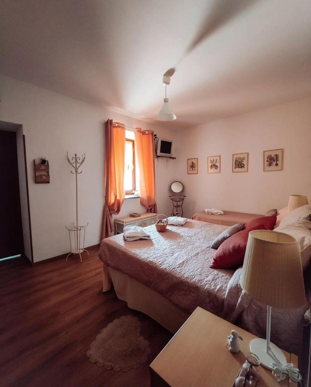 Bed and Breakfast Casale Dei Ricordi Arce Екстер'єр фото
